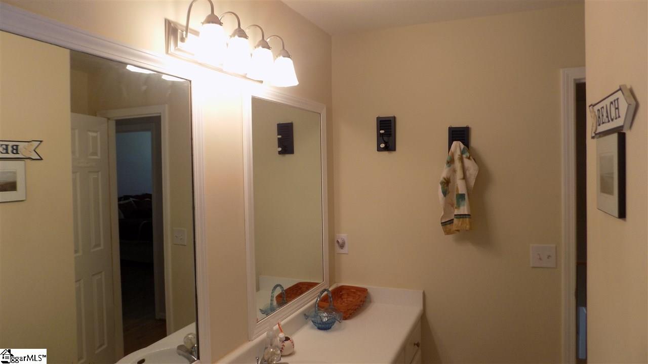 9 Foxtrail Court Simpsonville, SC 29680 - Photo 32 of 36