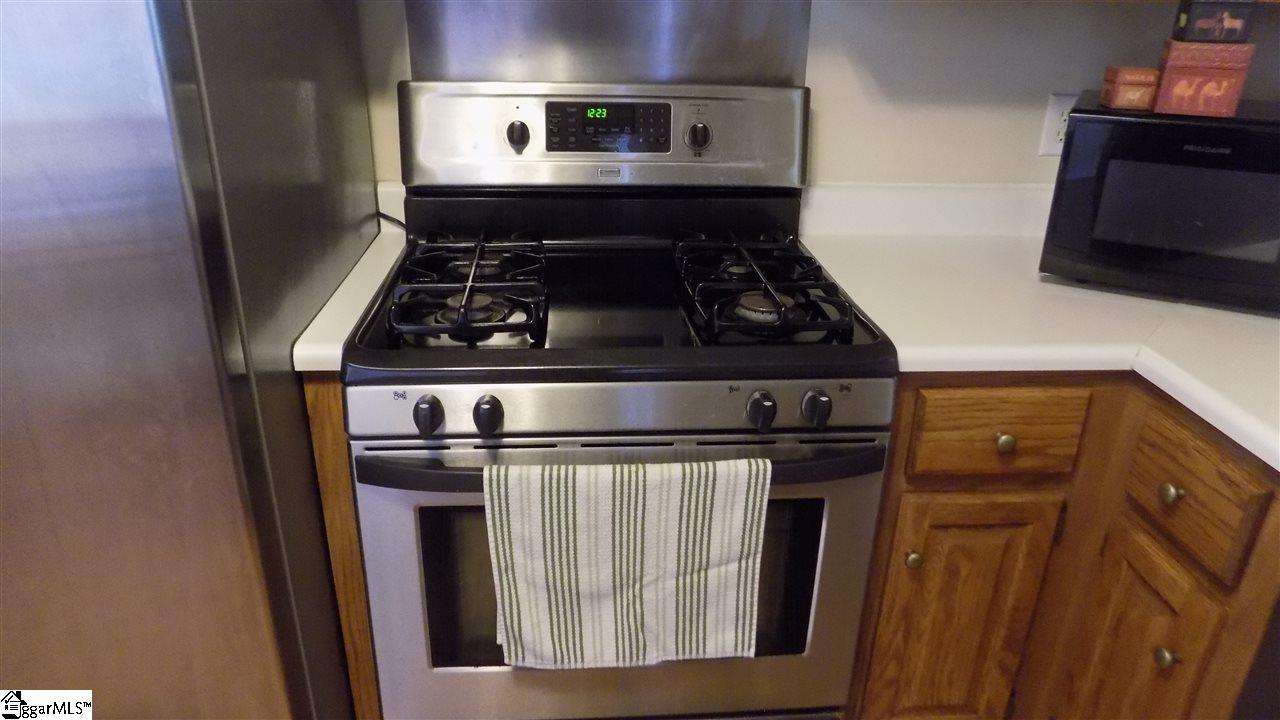 9 Foxtrail Court Simpsonville, SC 29680 - Photo 10 of 36