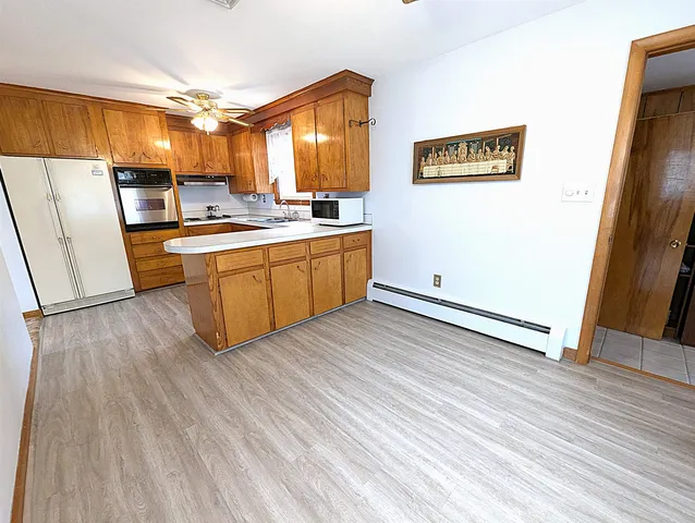 $579,900 | 55 Crestwood Circle, Salem, NH 03079