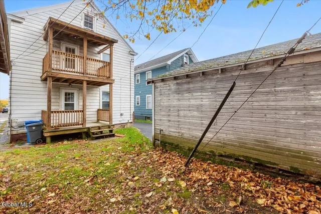 $2,400 | 4 Edison Avenue, Unit 2, Albany, NY 12208