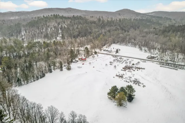 $719,000 | 2721 Highway 155, Mount Holly, VT 05742