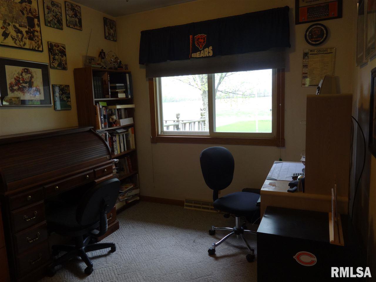 704 Fairfield Road Port Byron, IL 61275 - Photo 11 of 14 Gallery Image 11