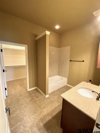 $3,250 | 5318 Del Norte Drive, Tyler, TX 75703