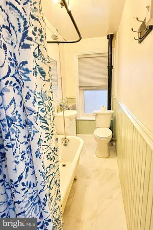 $2,100 | 327 Main Street, Unit 2, Royersford, PA 19468