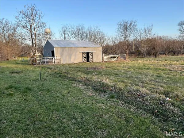 $150,000 | 901 Booneslick Road, High Hill, MO 63350