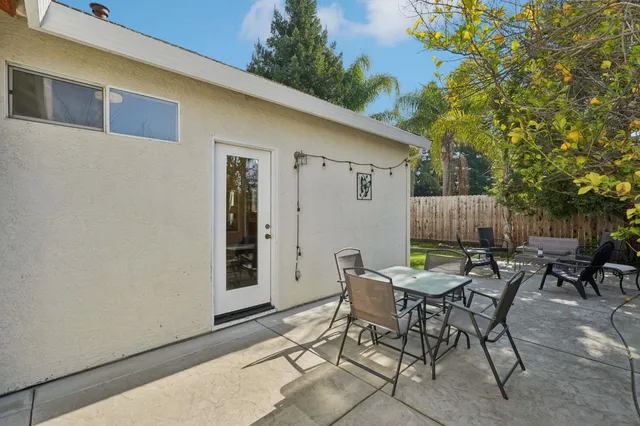 $529,000 | 3818 Renwick Avenue, Elk Grove, CA 95758