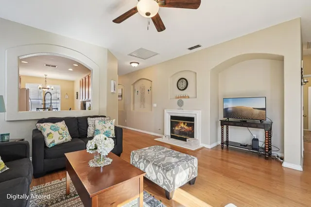 $529,000 | 3818 Renwick Avenue, Elk Grove, CA 95758