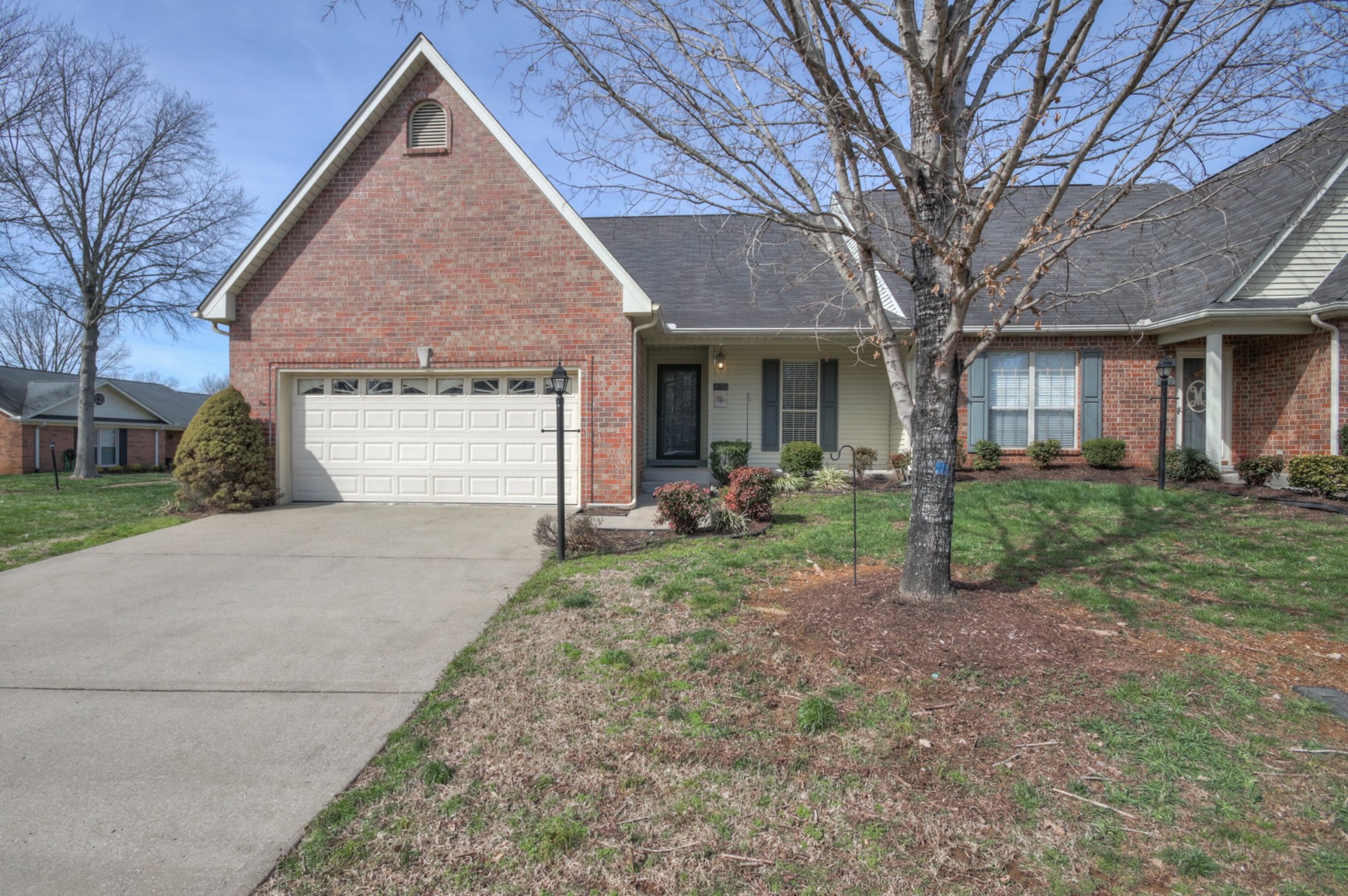 424 Riveredge Court Murfreesboro, TN 37128 - Photo 1 of 34 Gallery Image 1