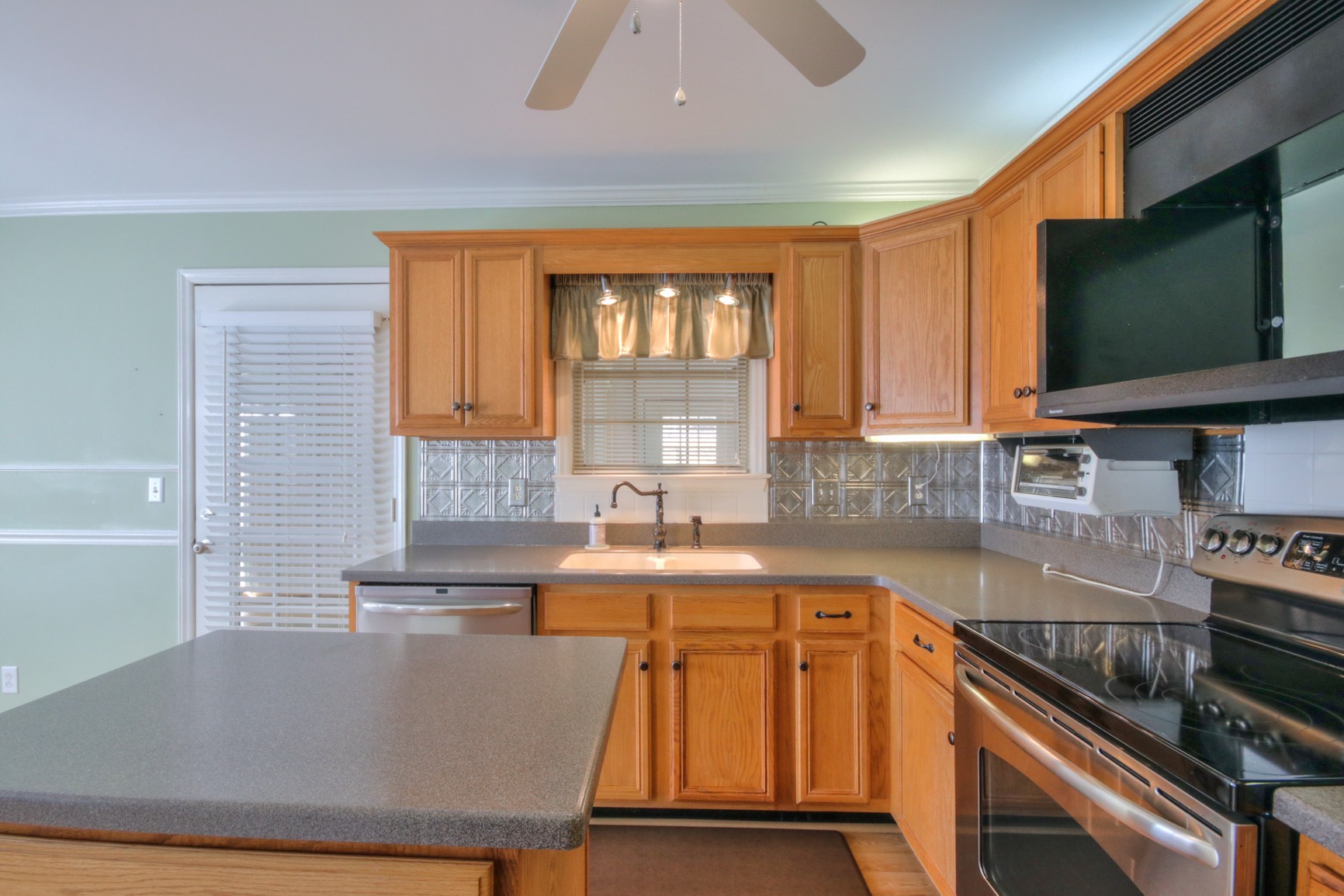 424 Riveredge Court Murfreesboro, TN 37128 - Photo 12 of 34 Gallery Image 12