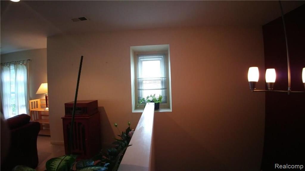19400 West Eleven Mile Road, Unit 12 Lathrup Village, MI 48076 - Photo 5 of 26