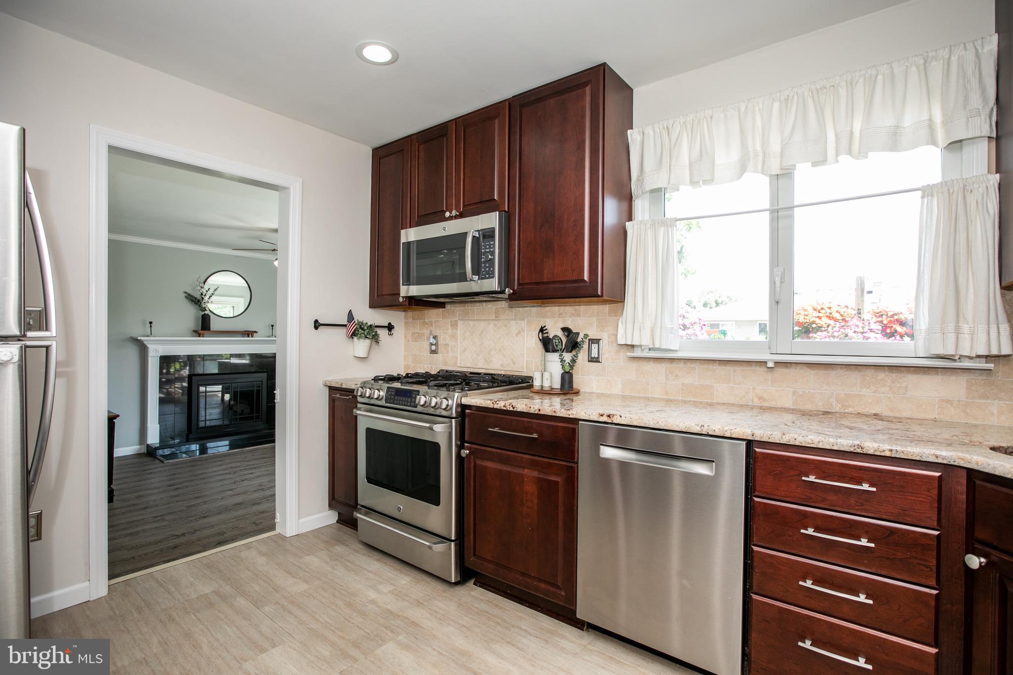20 Banbury Road Hamilton, NJ 08690 - Photo 15 of 47 Kitchen