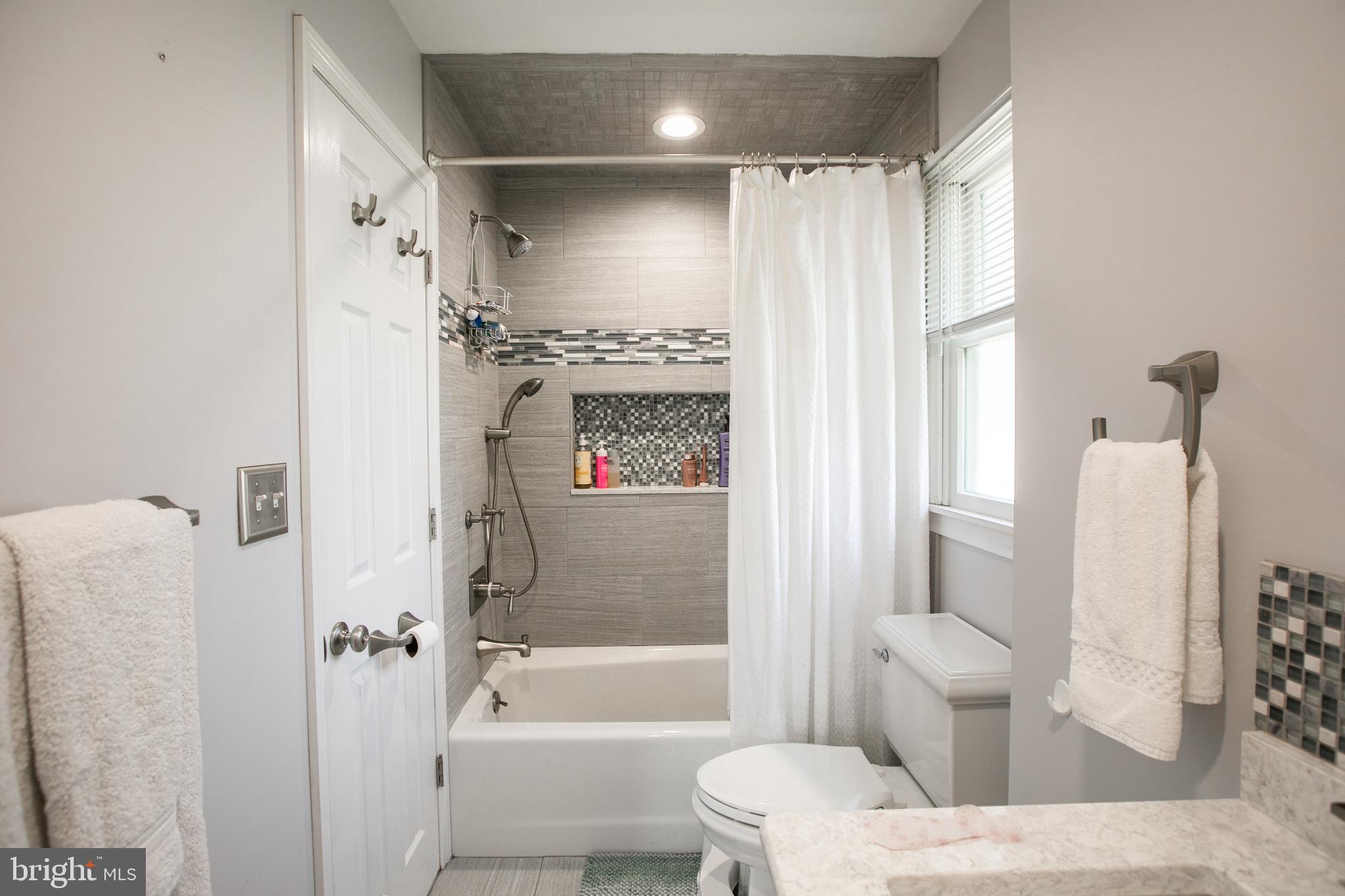 20 Banbury Road Hamilton, NJ 08690 - Photo 29 of 47