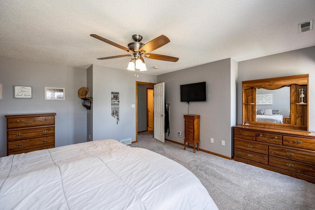 7224 Summerland Ridge Road Northeast Cedar Rapids, IA 52402 - Photo 30 of 48 Gallery Image 30