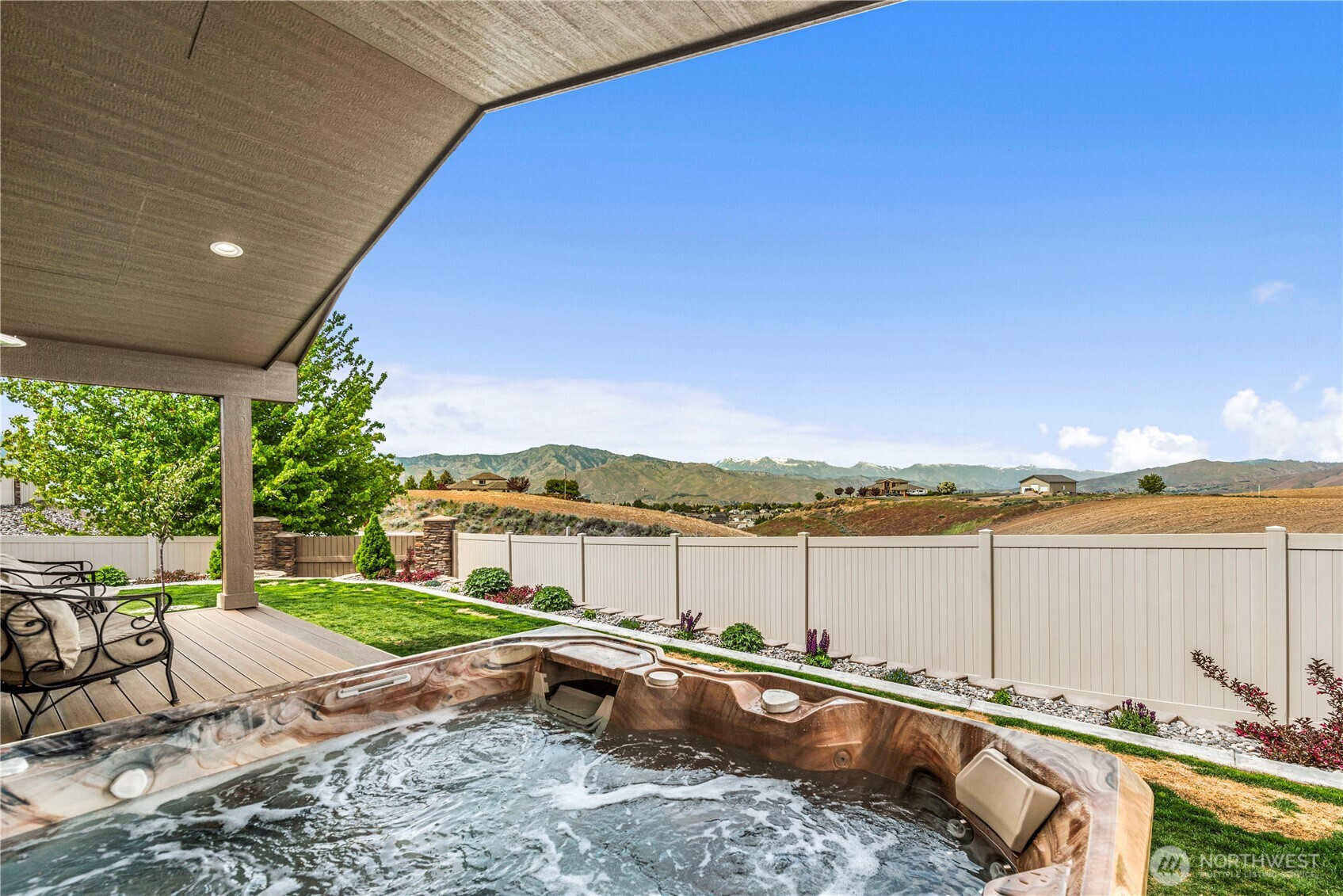 1308 Tractor Loop East Wenatchee, WA 98802 - Photo 27 of 35 a view of swimming pool with lake view and mountain view