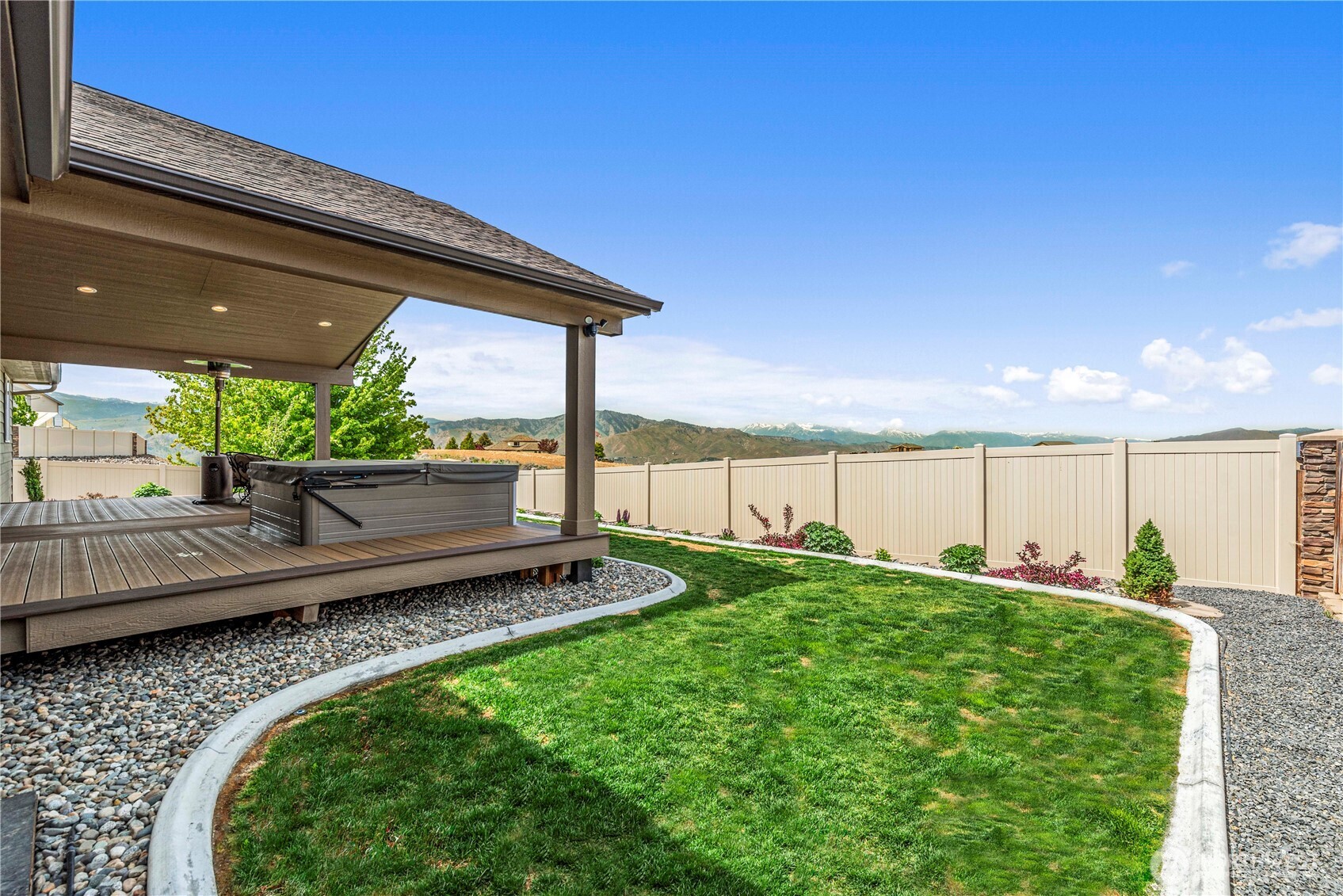 1308 Tractor Loop East Wenatchee, WA 98802 - Photo 32 of 35 a view of a backyard with sitting area