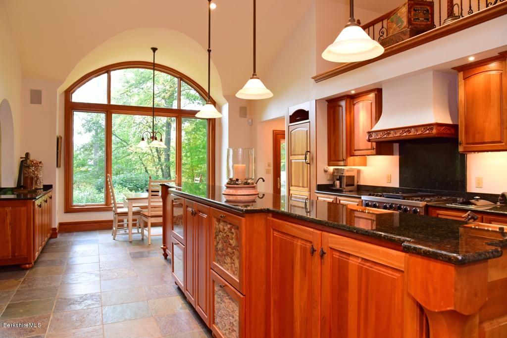 182 Jug End Road Egremont, MA 01230 - Photo 19 of 61 Grand Chef's Kitchen