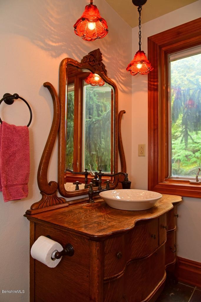 182 Jug End Road Egremont, MA 01230 - Photo 25 of 61 Powder Room