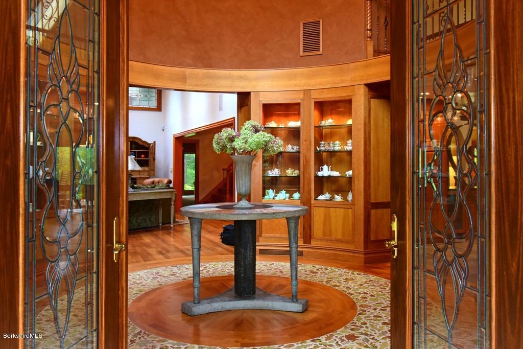182 Jug End Road Egremont, MA 01230 - Photo 6 of 61 Entry Rotunda
