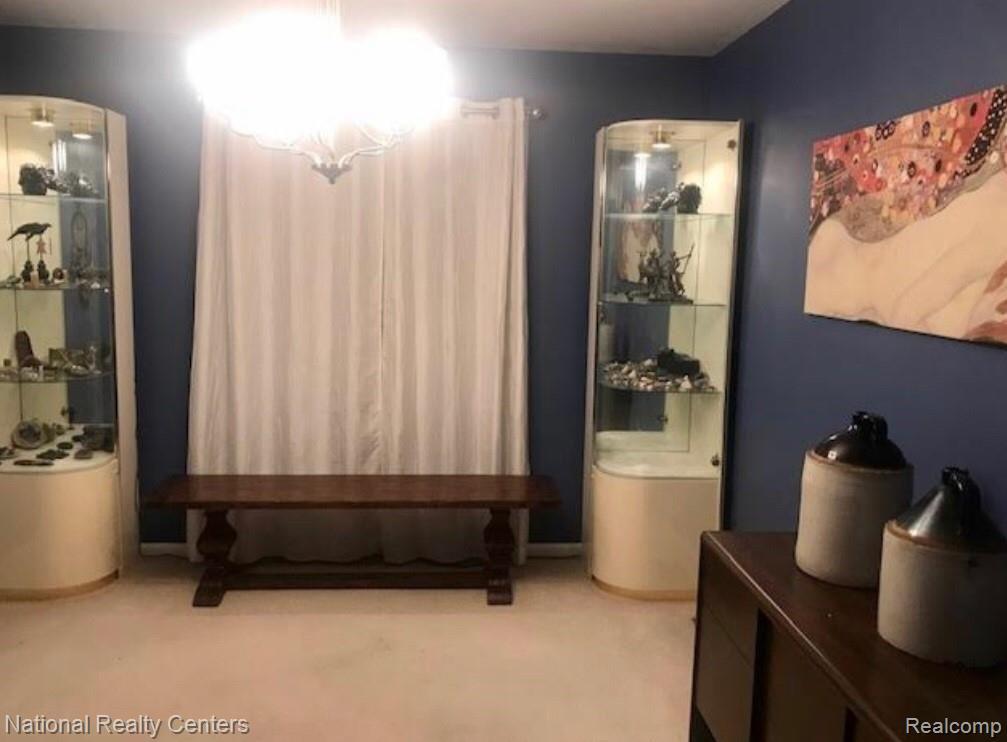 29628 Middlebelt Road, Unit 2702 Farmington Hills, MI 48334 - Photo 14 of 27