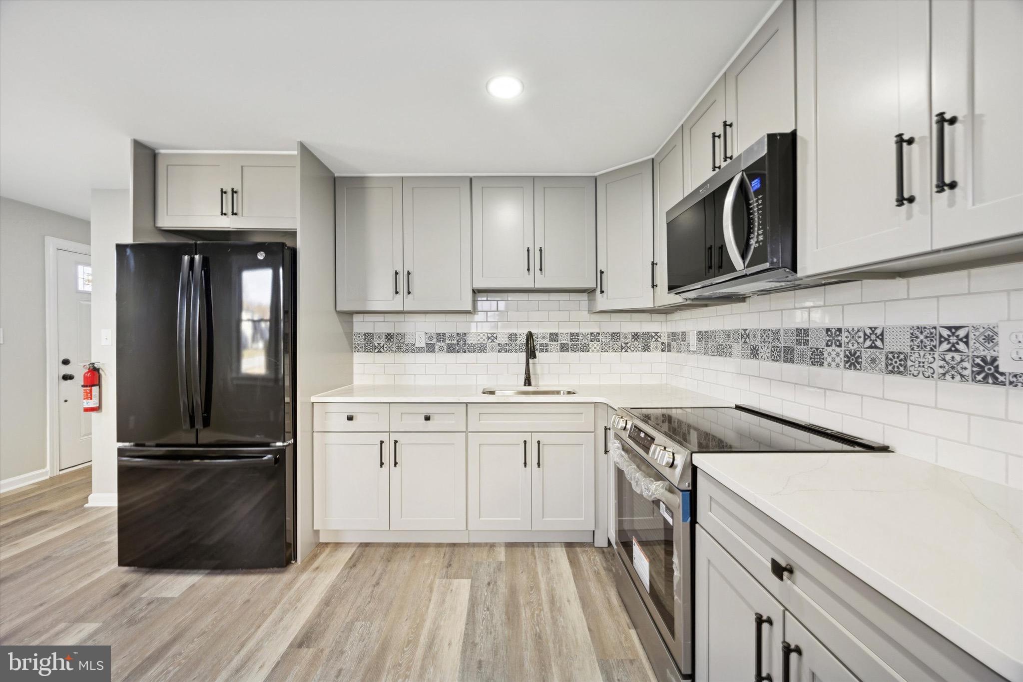 153 Olga Road Wilmington, DE 19805 - Photo 5 of 25