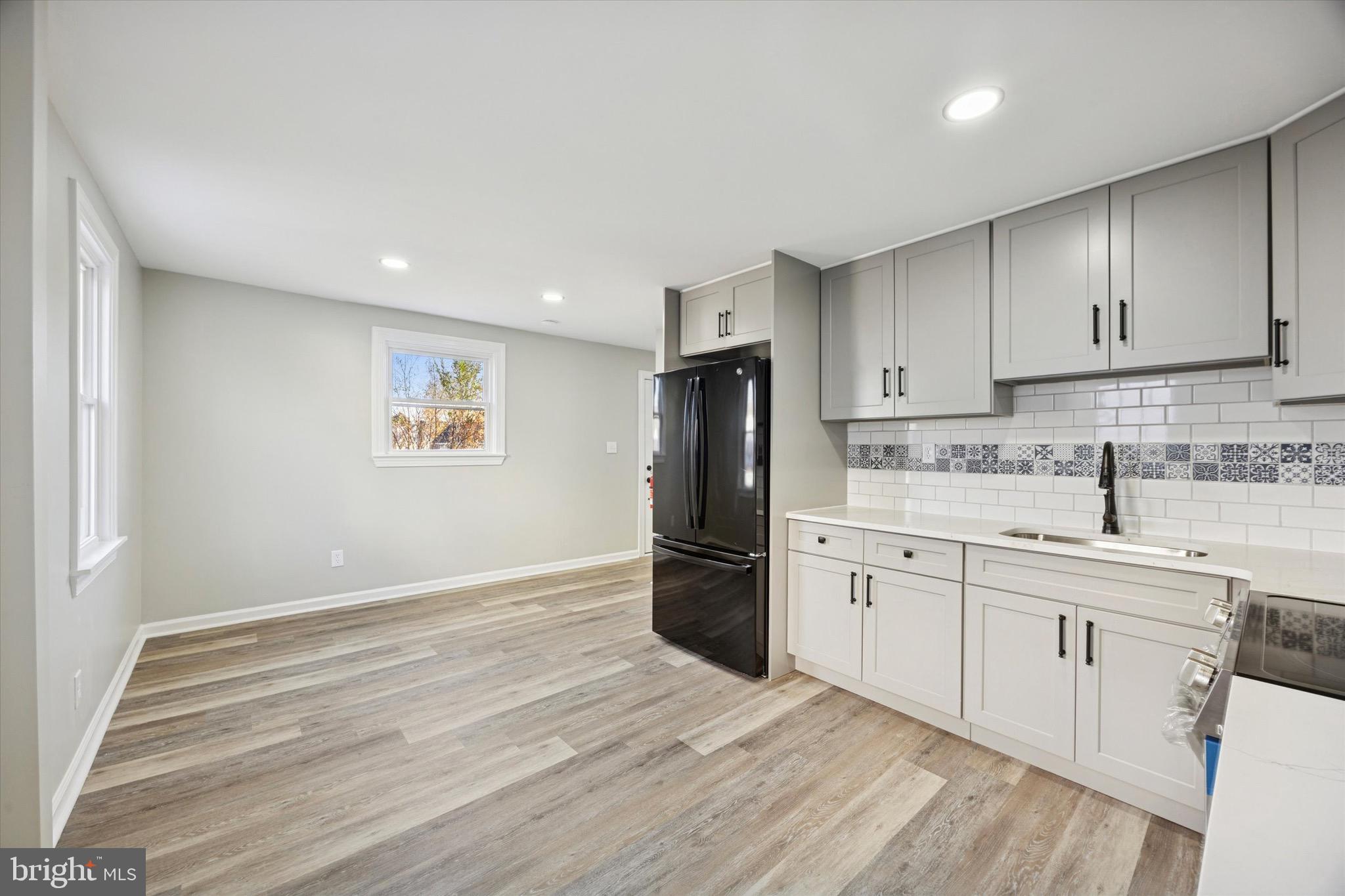 153 Olga Road Wilmington, DE 19805 - Photo 6 of 25