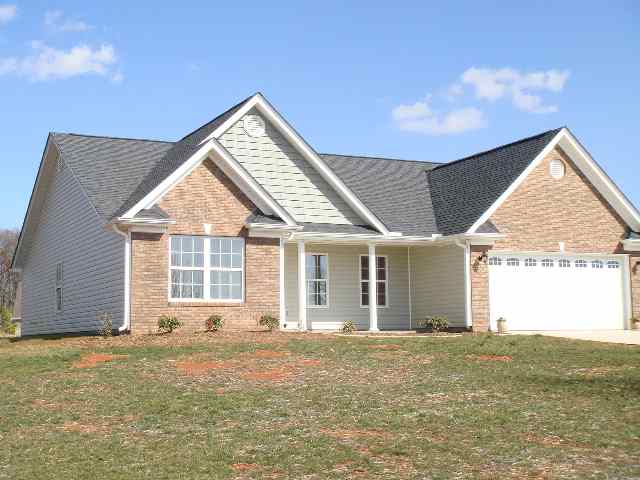 135 Dillard Road, Unit 5 Duncan, SC 29334 - Photo 8 of 8 Gallery Image 8