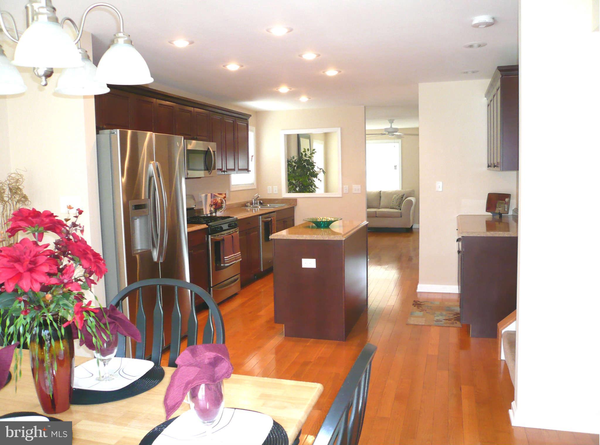 2508 Haddaway Road Baltimore, MD 21219 - Photo 8 of 22 Dining Room