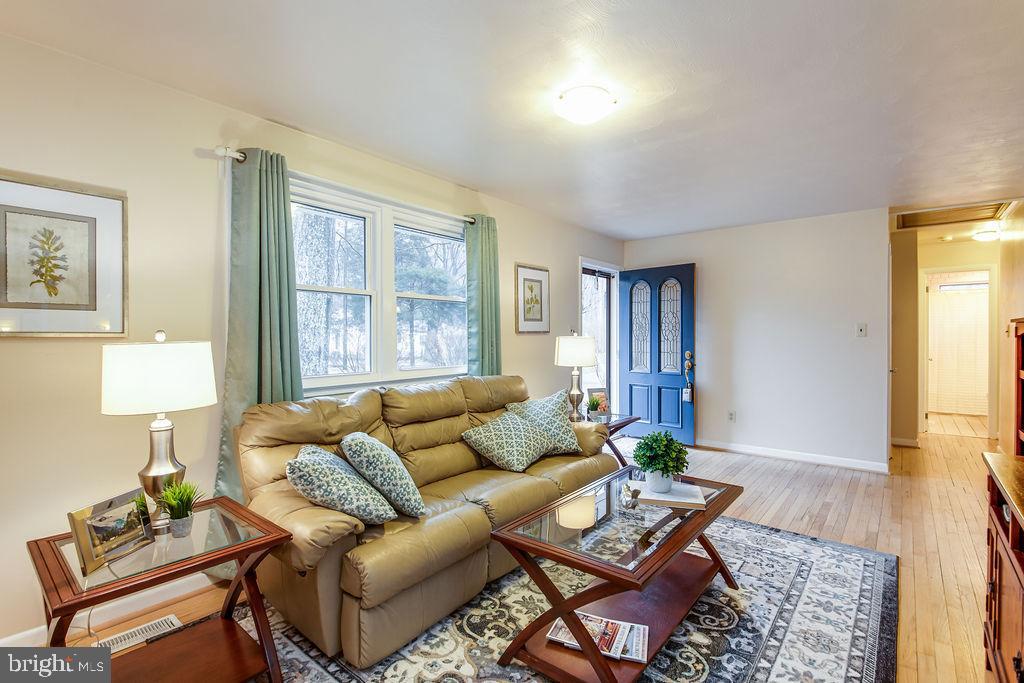 9662 Meetze Road Midland, VA 22728 - Photo 6 of 30 Gallery Image 6