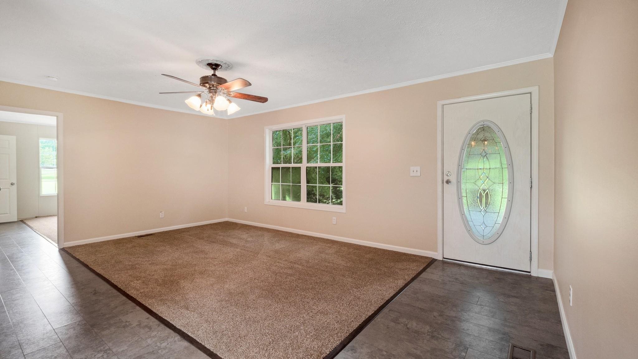 435 Bushy Creek Road Woodruff, SC 29388 - Photo 7 of 30