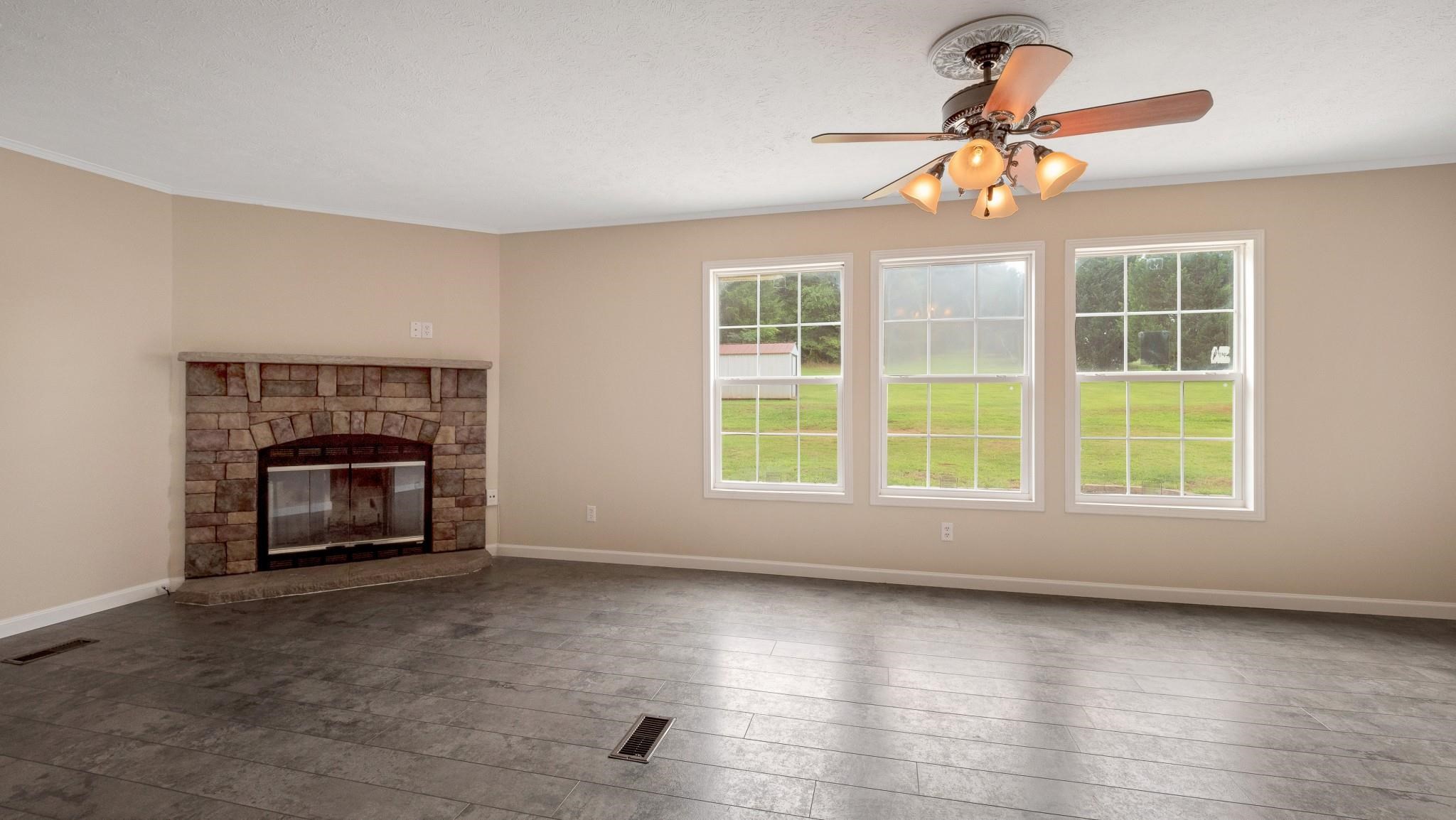 435 Bushy Creek Road Woodruff, SC 29388 - Photo 8 of 30