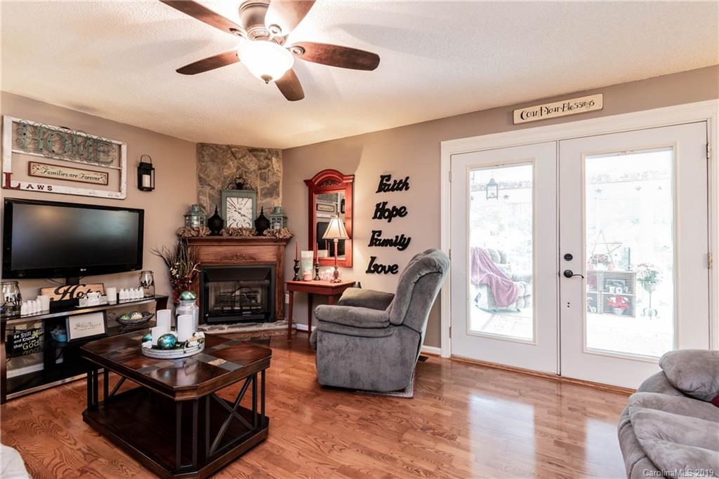 5512 Grace Chapel Road Hickory, NC 28601 - Photo 13 of 48 Gallery Image 13