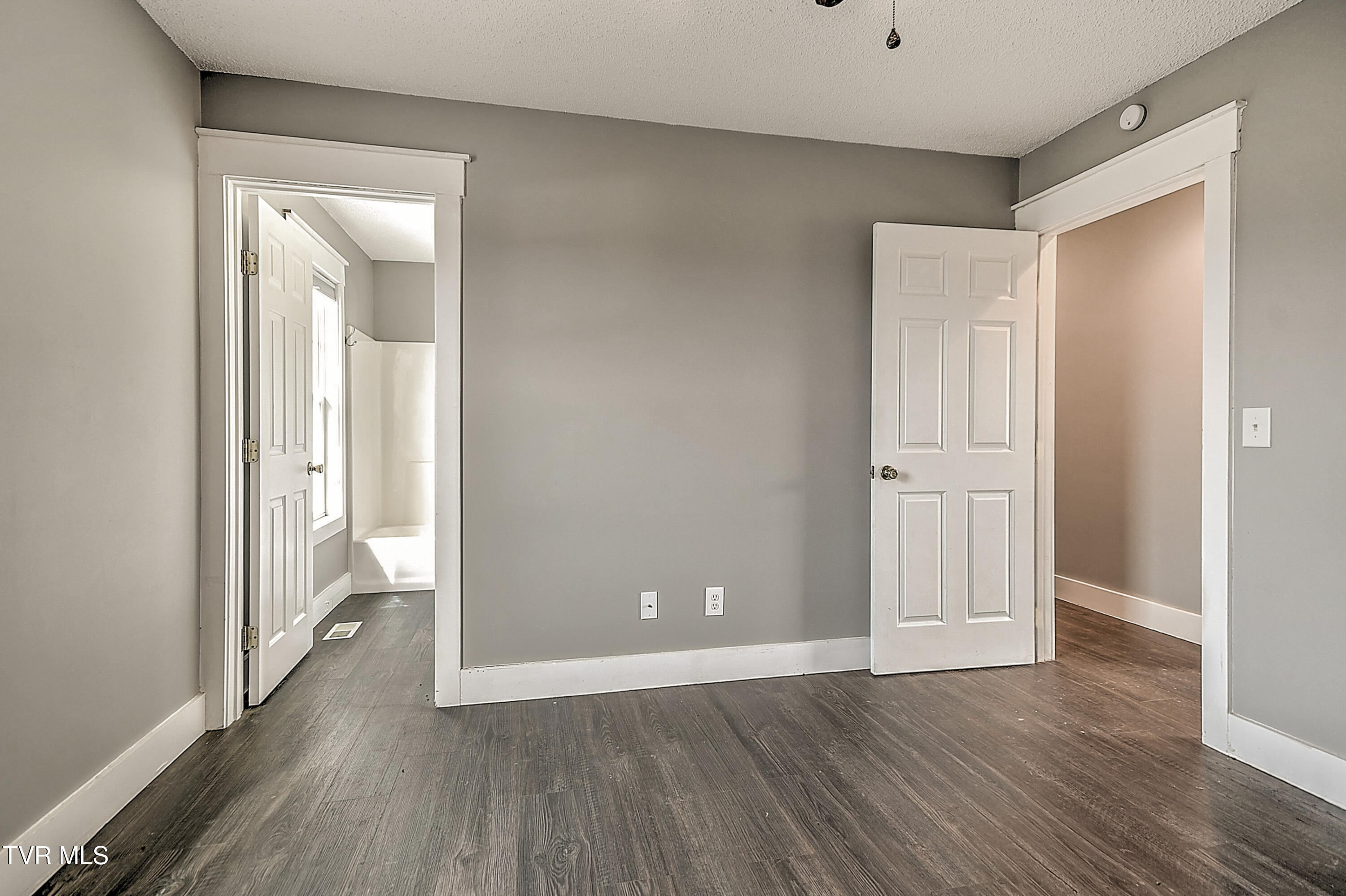 318 Webb Road Piney Flats, TN 37686 - Photo 20 of 45 Master #2 with Bathroom