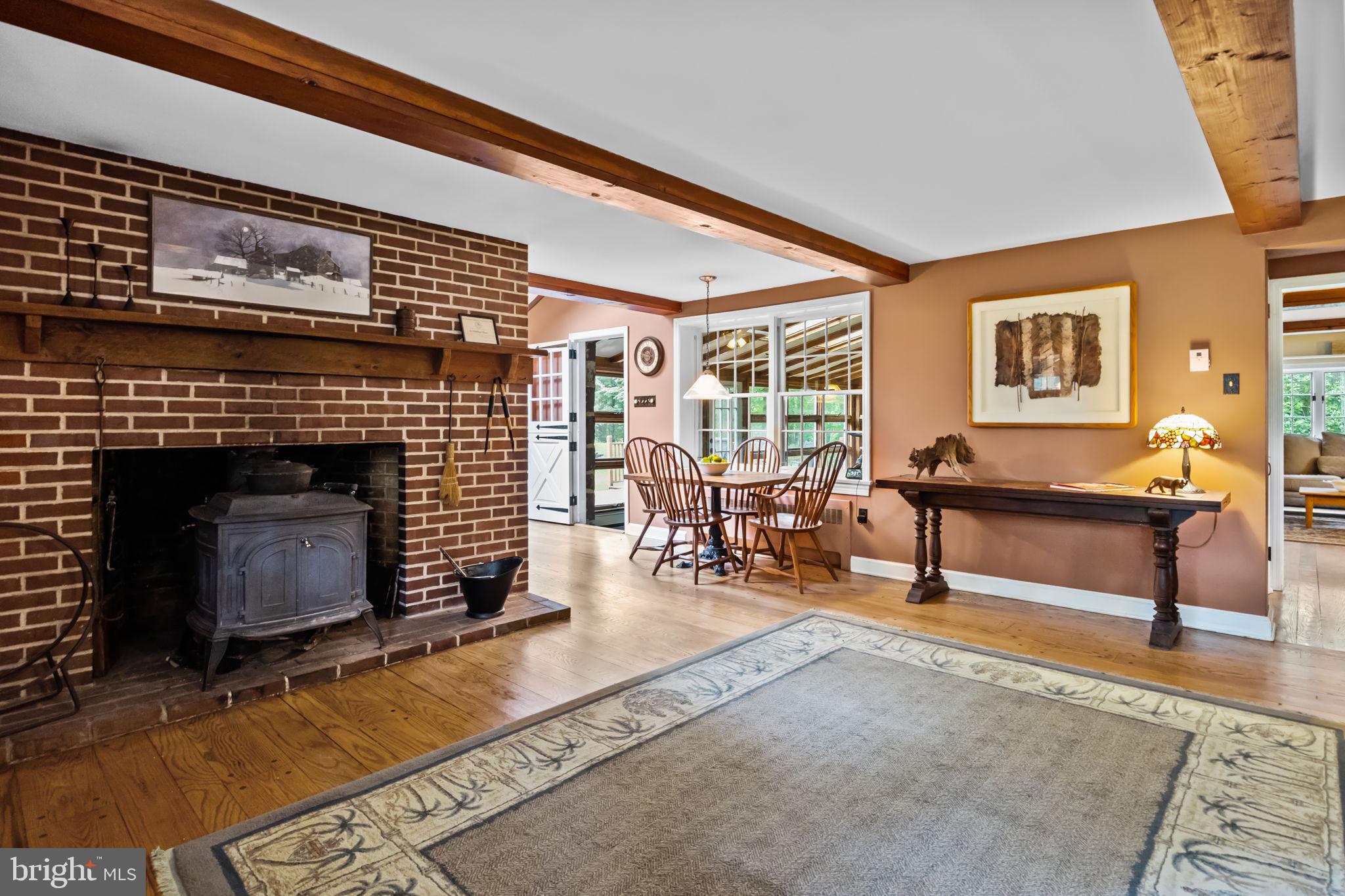 Living /Dining Area