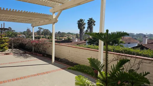 $3,995 | 12040 Caminito Ryone, San Diego, CA 92128