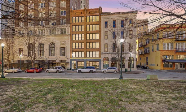 $289,000 | 123 South Ct Avenue, Unit 501, Memphis, TN 38103