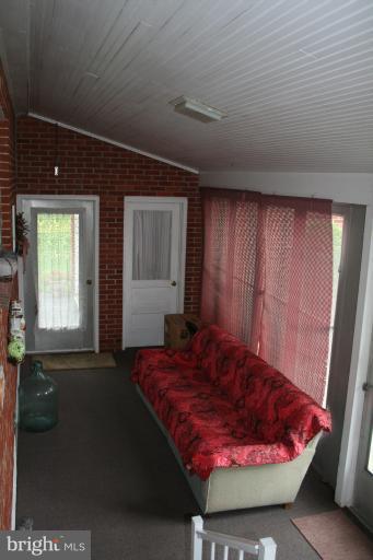 125 Highland Road Chambersburg, PA 17202 - Photo 8 of 16 Interior (General)