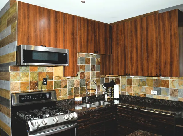 $369,900 | 4051 North Marmora Avenue, Chicago, IL 60634