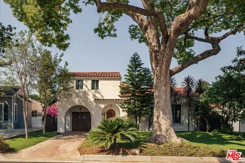 $1,995,000 | 1633 Santa Barbara Avenue, Glendale, CA 91208