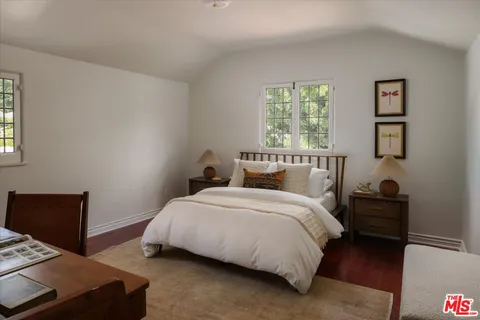 $1,995,000 | 1633 Santa Barbara Avenue, Glendale, CA 91208