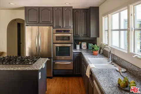 $1,995,000 | 1633 Santa Barbara Avenue, Glendale, CA 91208