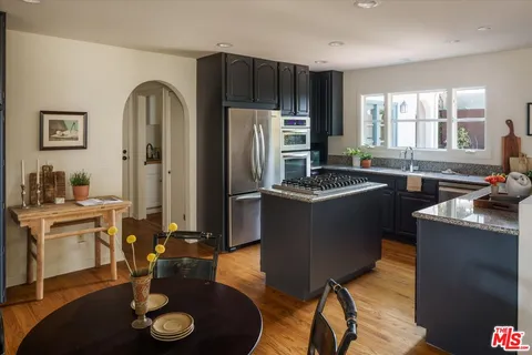 $1,995,000 | 1633 Santa Barbara Avenue, Glendale, CA 91208