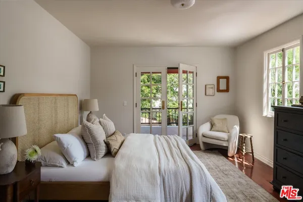 $1,995,000 | 1633 Santa Barbara Avenue, Glendale, CA 91208