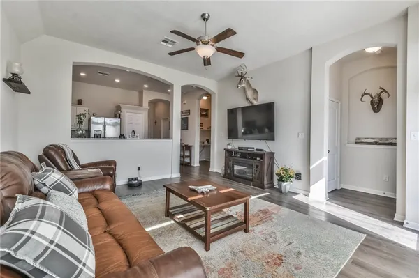 $2,200 | 2019 Stubbs Drive, Bryan, TX 77807