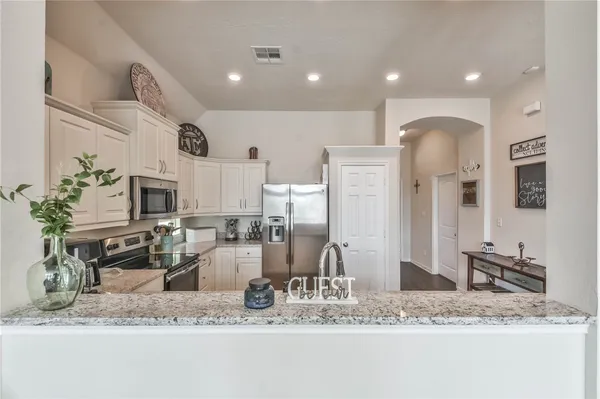 $2,200 | 2019 Stubbs Drive, Bryan, TX 77807
