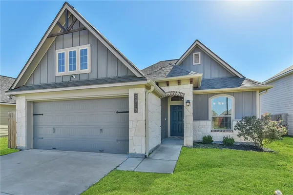$2,200 | 2019 Stubbs Drive, Bryan, TX 77807