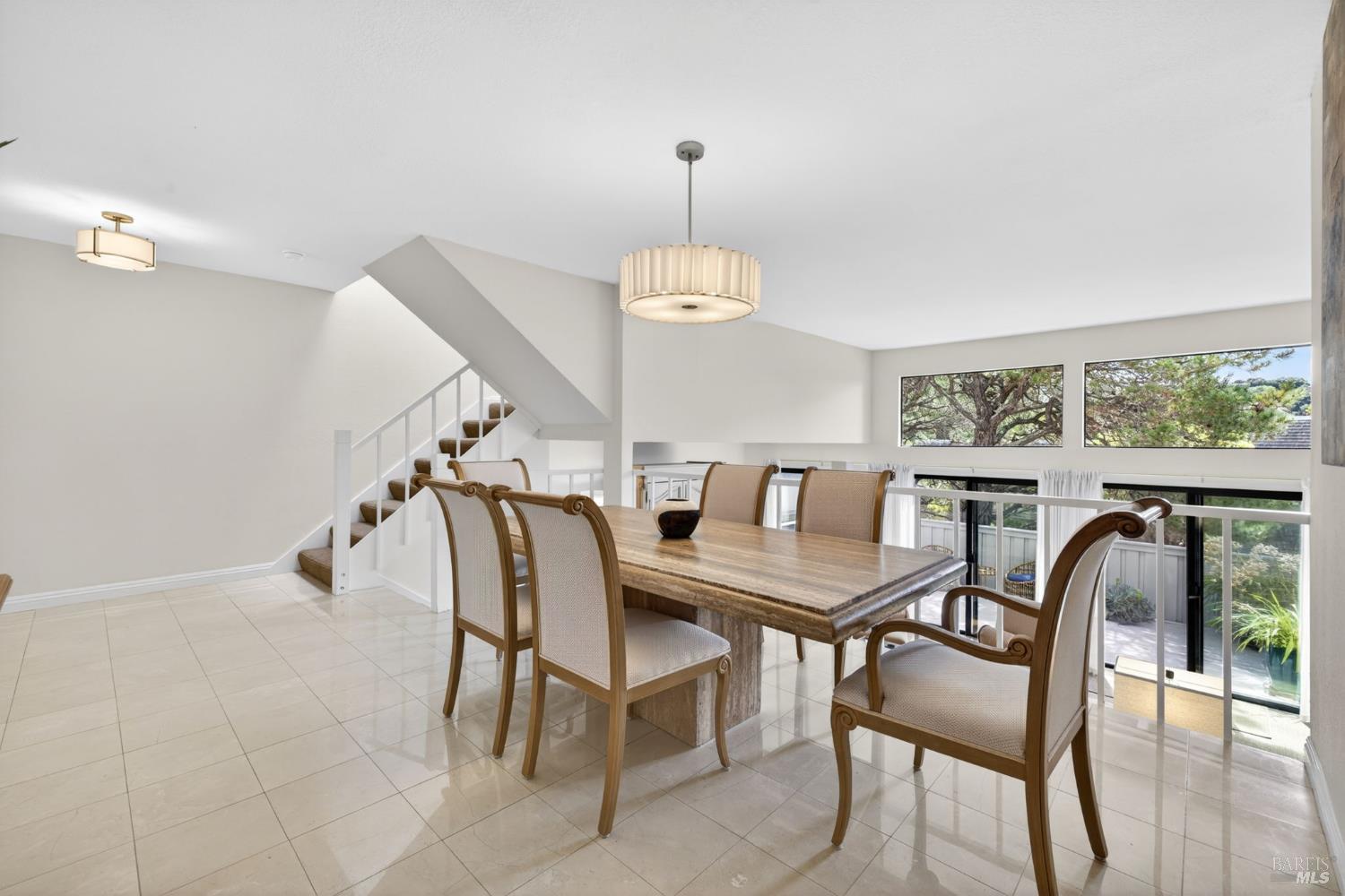 37 Greenside Way San Rafael, CA 94901 - Photo 8 of 38