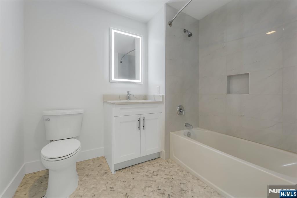85 Ridge Road, Unit 307 North Arlington, NJ 07031 - Photo 15 of 27