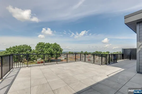 $2,175 | 85 Ridge Road, Unit 307, North Arlington, NJ 07031