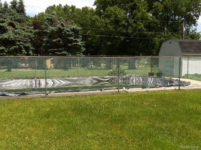 3546 Lantern View Howell, MI 48843 - Photo 24 of 25 In ground pool