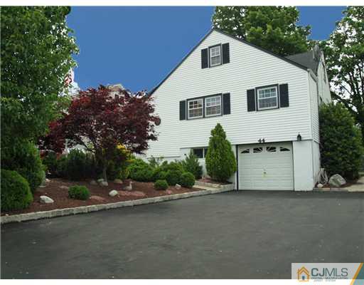 44 Farmingdale Road Fords, NJ 08863 - Photo 1 of 25